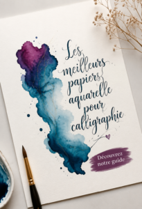 Un assortiment de papiers aquarelle pour la calligraphie, présentant différentes textures et grammages.