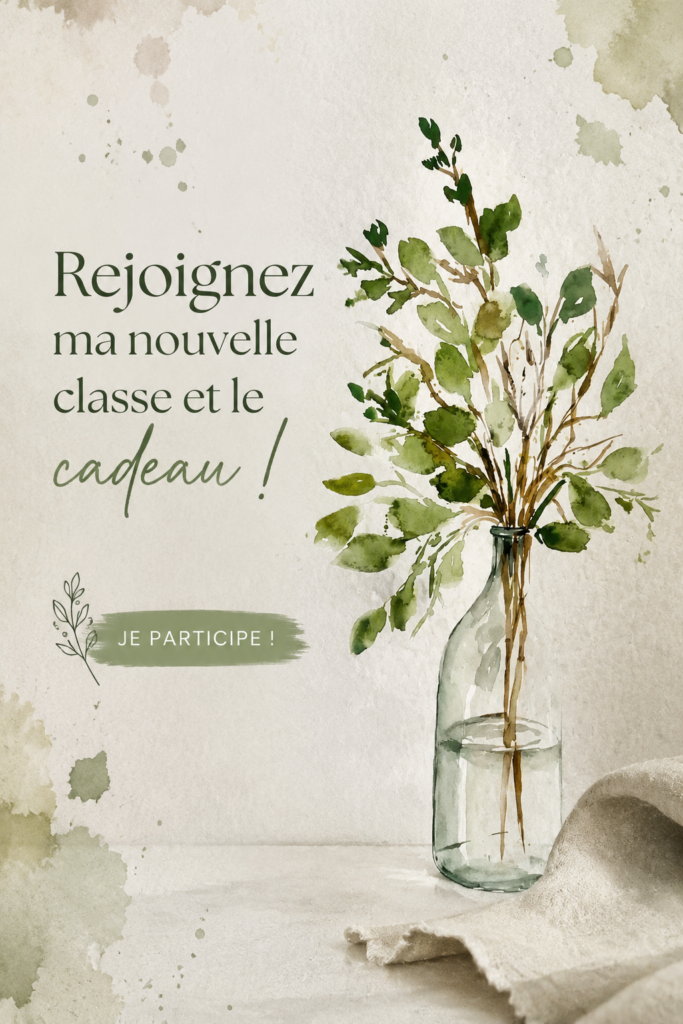 Femme participant à une classe en ligne, entourée de livres et d'un ordinateur