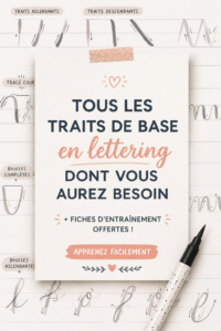 Une démonstration de lettering à la main avec différents styles de lettres dans un carnet de croquis.