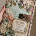 Un journal junk floral ouvert avec des pages colorées et des décorations variées.