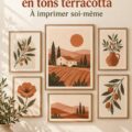 Une galerie murale décorée avec des impressions d'art fermier en tons terracotta.