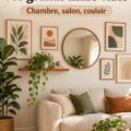 Un mur décoré avec des tableaux et des éléments artistiques, représentant une atmosphère chaleureuse.